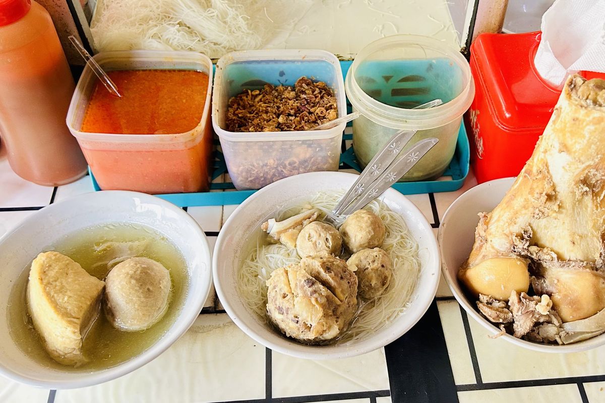 4 Bakso Legendaris Jakarta Barat, Wajib Coba!