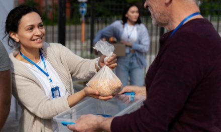 Giving Is Healing: Rahasia Mental Sehat