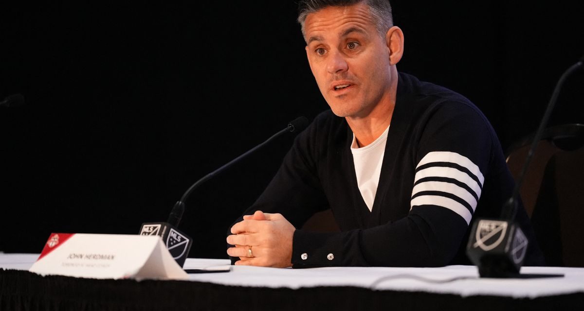 PSSI Menunda Sesi Perkenalan John Herdman ke Selasa