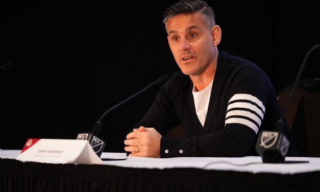 PSSI Menunda Sesi Perkenalan John Herdman ke Selasa