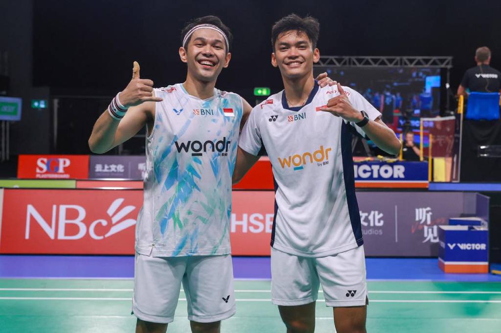 Selebrasi kemenangan Fajar/Fikri usai memastikan tiket babak 16 besar Malaysia Open 2026