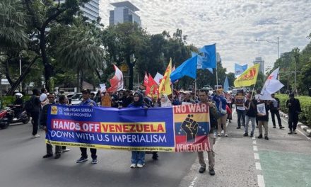 Aksi Buruh-Mahasiswa Desak Pembebasan Presiden Venezuela