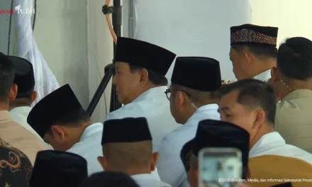 Prabowo Salat Id di Aceh, Simbol Kepedulian untuk Korban Banjir