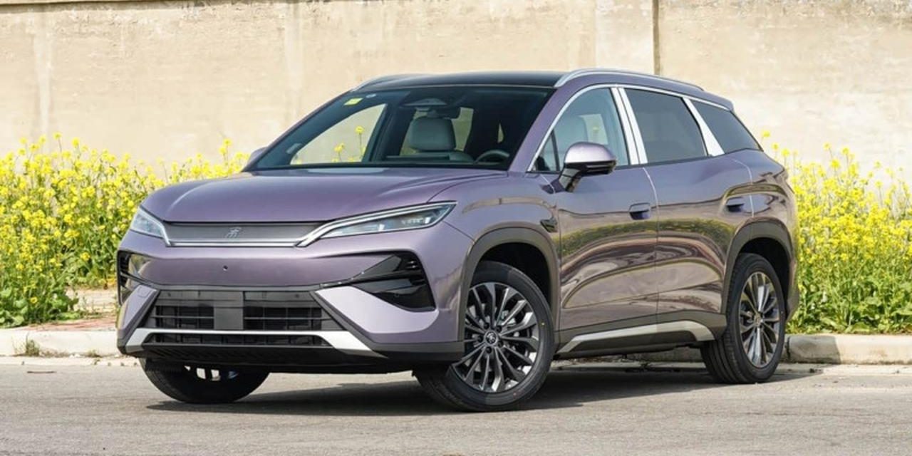 BYD Song Ultra EV Isi Daya 70% dalam 5 Menit, Jadi Sorotan