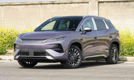 BYD Song Ultra EV Isi Daya 70% dalam 5 Menit, Jadi Sorotan