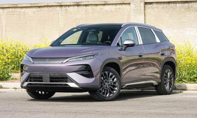 BYD Song Ultra EV Isi Daya 70% dalam 5 Menit, Jadi Sorotan