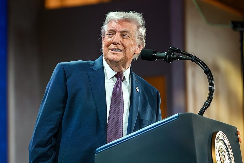 Hadiah Iran di Selat Hormuz