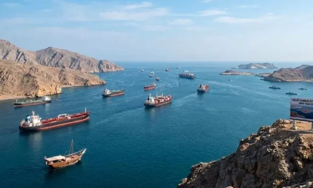 Strategi Kapal di Selat Hormuz: Pakai Label China demi Keamanan