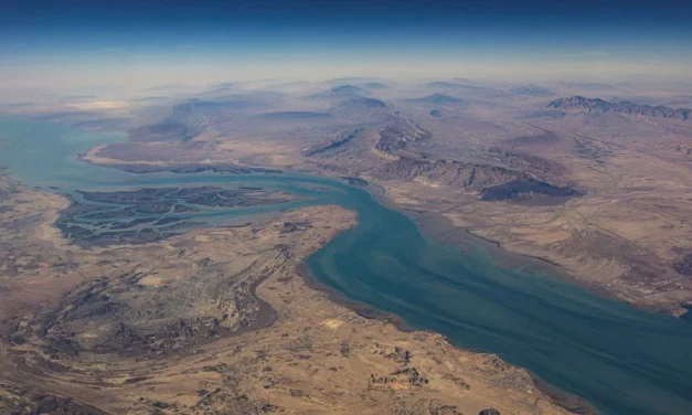 Iran Siap Izinkan Kapal Lewat Hormuz Asal Bayar Pakai Yuan