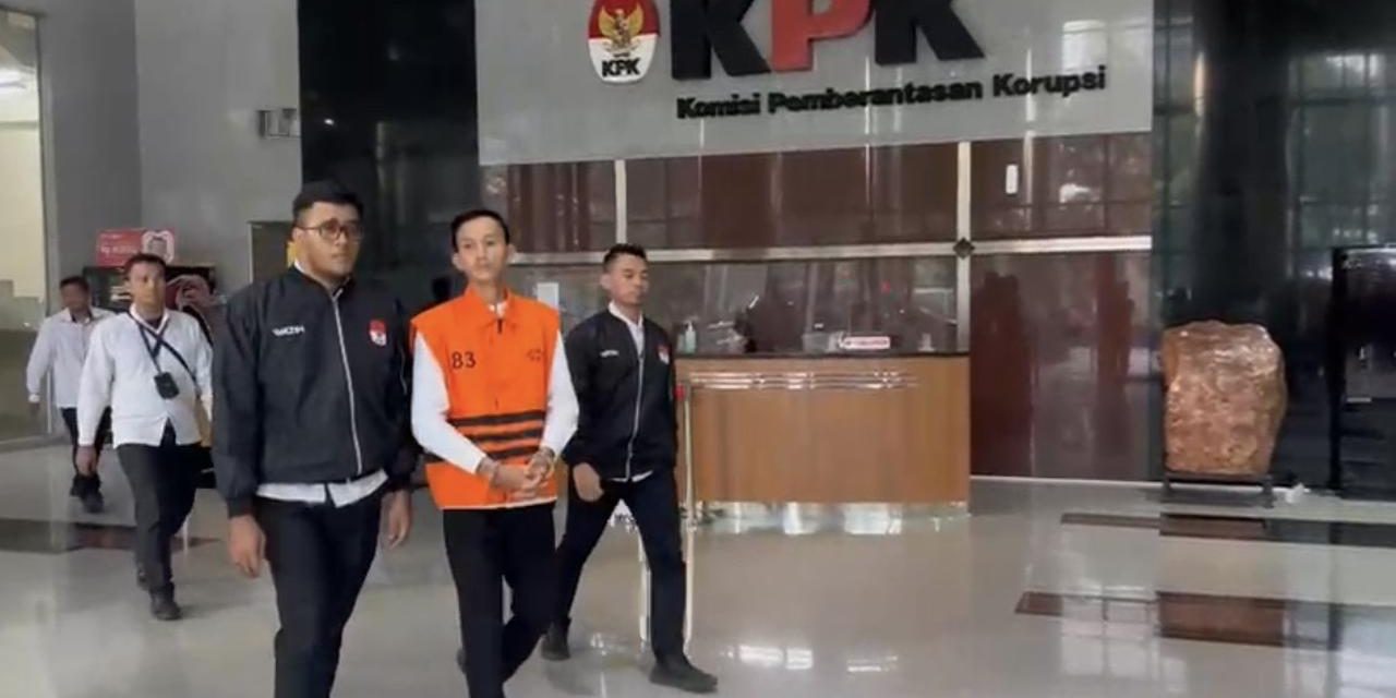 KPK Tahan Ajudan Eks Gubernur Riau Terkait Korupsi 2025