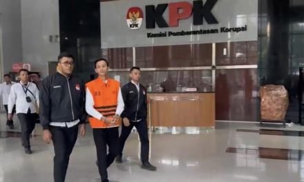 KPK Tahan Ajudan Eks Gubernur Riau Terkait Korupsi 2025