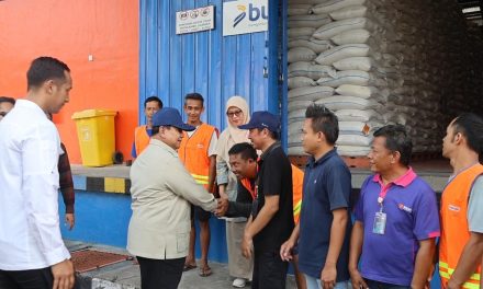 Prabowo Sidak Bulog Magelang, Pastikan Stok Beras Aman