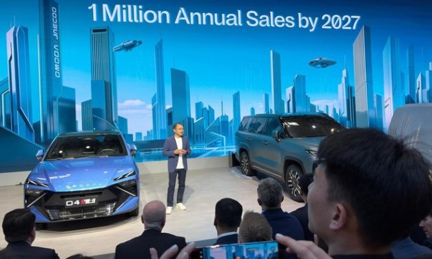 Omoda O4 Debut di Beijing Autoshow 2026, SUV Hybrid & EV