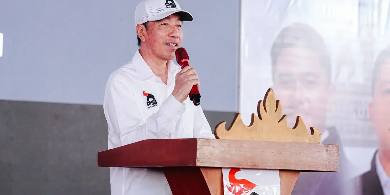 Jokowi Tegaskan Dukungan untuk PSI saat Kunjungi Lampung
