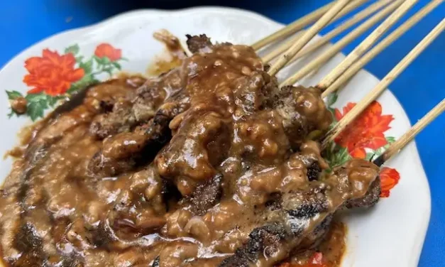 Sate Klopo Patua, Destinasi Kuliner Khas Surabaya Wajib Dicoba