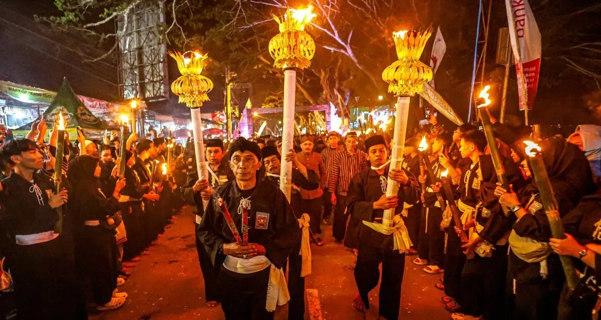 Makna 1 Suro di Jawa Timur: Tradisi, Refleksi, Warisan Budaya
