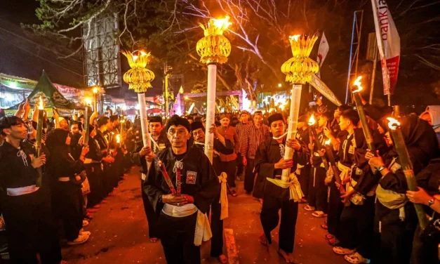 Makna 1 Suro di Jawa Timur: Tradisi, Refleksi, Warisan Budaya