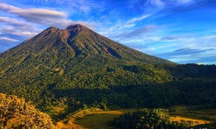 5 Gunung Selain Bromo yang Wajib Masuk Daftar Liburanmu