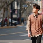3 Trik Padu Padan Vest Rajut agar Tampil Stylish dan Tidak Berlebihan