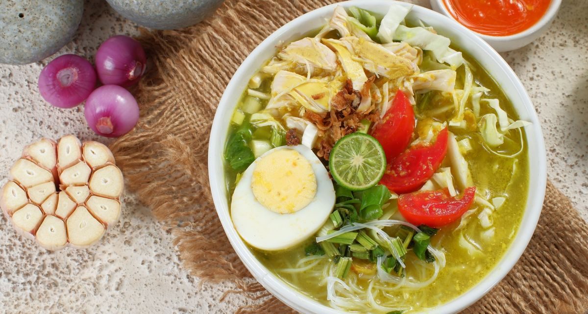 Resep Soto Ayam Lamongan Rumahan dengan Kuah Gurih dan Koya Lezat