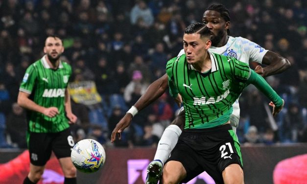 Jay Idzes Kembali Jadi Starter, Pertahanan Sassuolo Makin Solid saat Kalahkan Torino