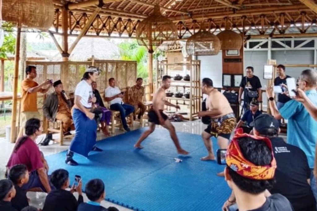 Belanjakan Masbagik dan Temerodok Sakra warisan budaya Sasak Lombok Timur