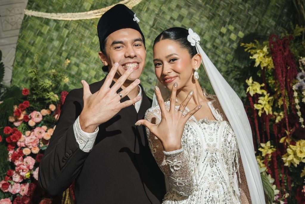 Gaya pernikahan Mario Caesar dan Givina Lukita Dewi